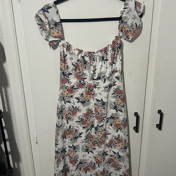 Floral Maxi Dress - Picture 6 of 6